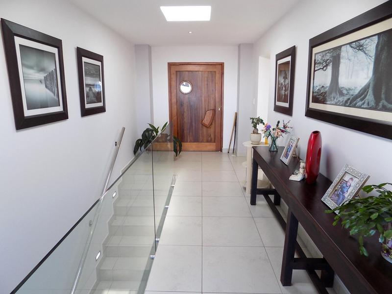 4 Bedroom Property for Sale in Monte Christo Western Cape